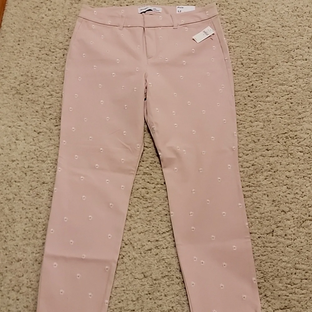 Old Navy Pink Skinny Pants with Floral Embroidery - Picture 6 of 11